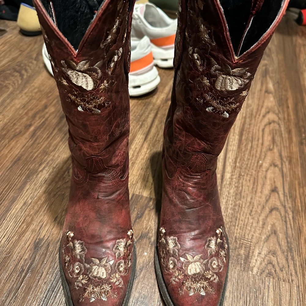 Embroidered Red Western Boots